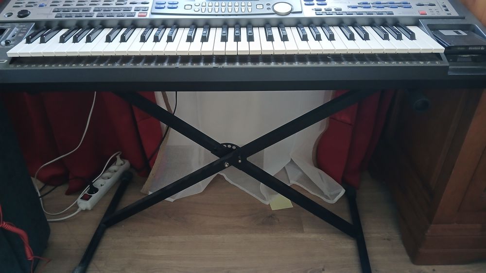 CLAVIER ARRANGEUR YAHAMA PSR 9000 VERSION 2. Instruments de musique