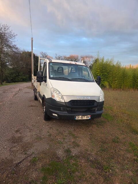 IVECO Camion - porteur > 3,5 t 2013 occasion Boisset-et-Gaujac 30140