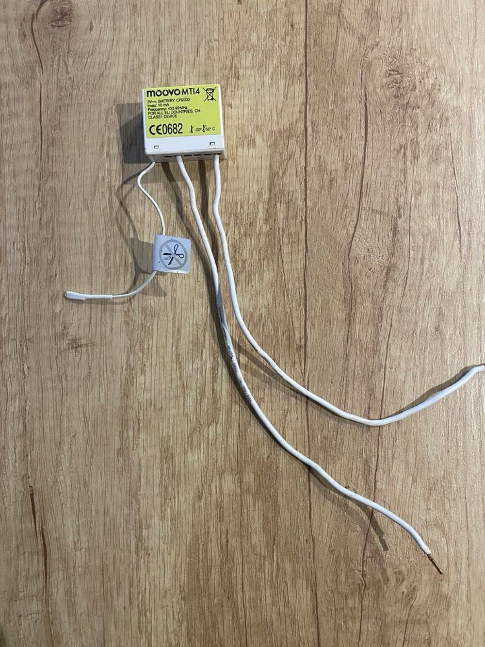 TELECOMMANDE MOOVO + RECEPTEUR CONTACT SEC Bricolage