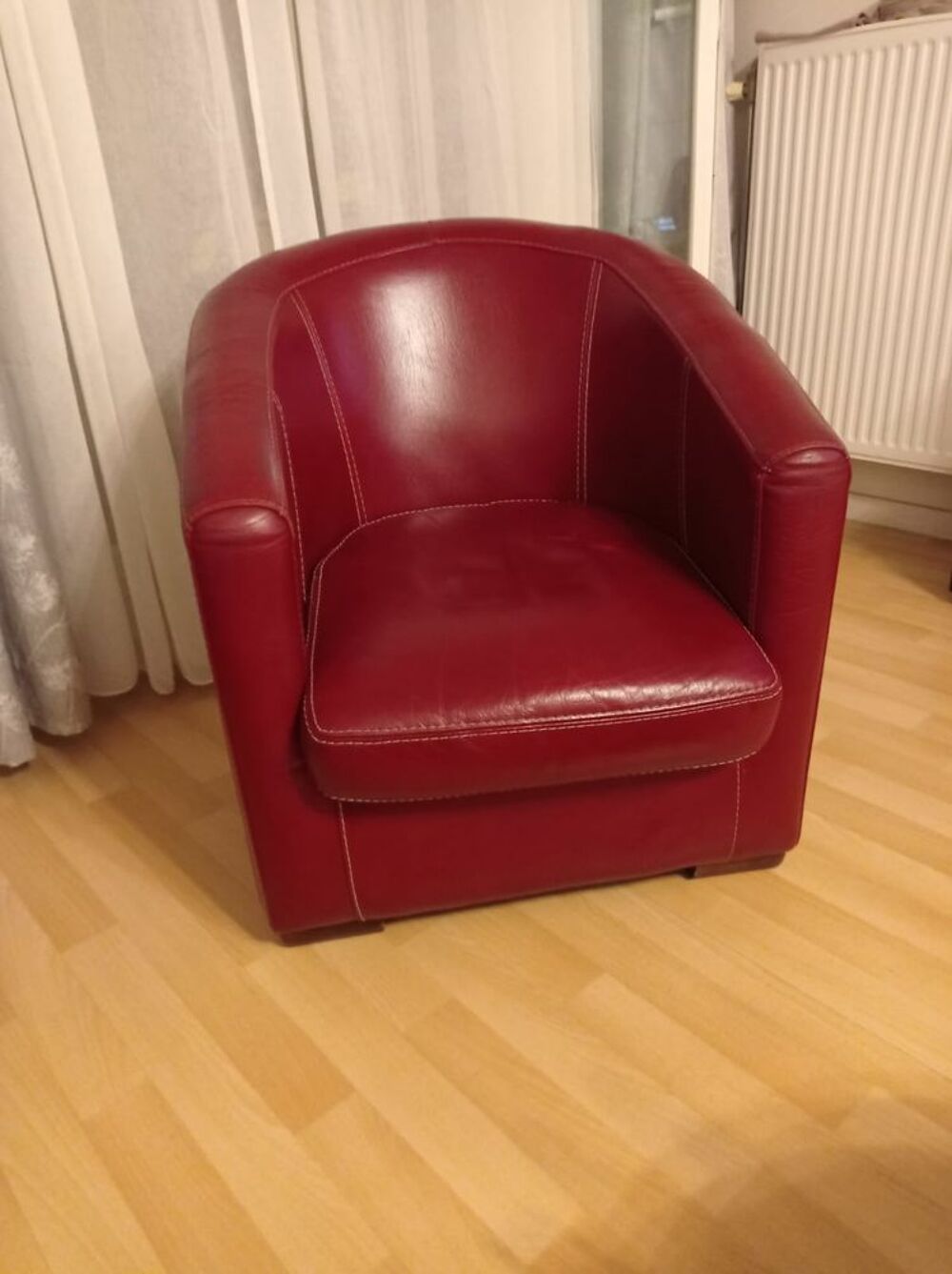 1 canap&eacute; cuir 3 places +1 canap&eacute; cuir 2 places + 1 fauteuil Meubles
