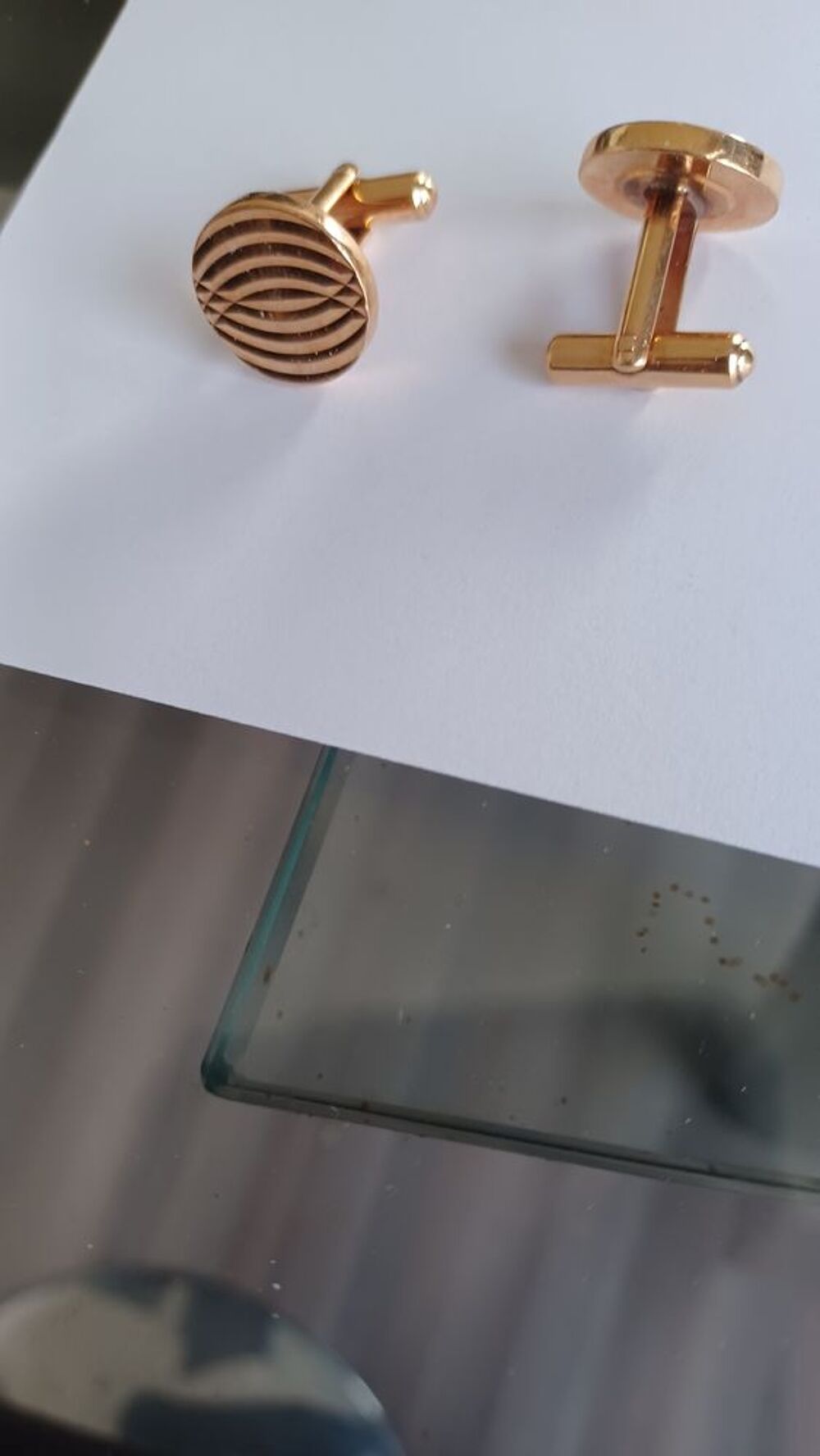 4 paires de bouton de machette en plaque or 18 carat Bijoux et montres