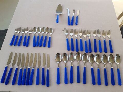 Porte-Couverts & Lot Couverts Bleus. 15 Le Vernois (39)