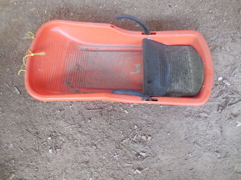 luge plastique 6 Blois (41)