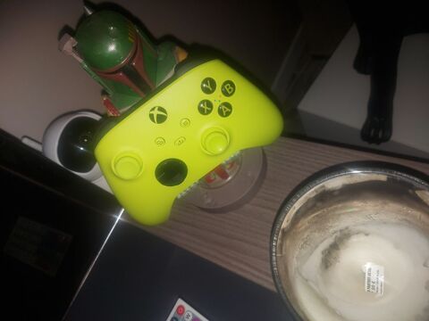 Xbox serie x 1To 390 Freneuse (78)