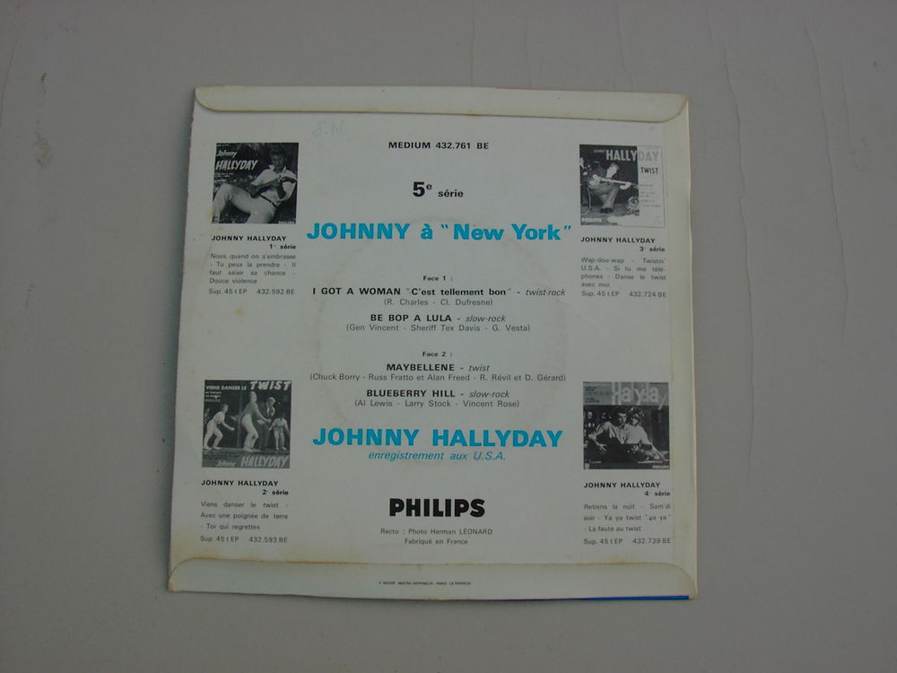 Johnny Hallyday &quot;&agrave; New York&quot; 45 T 1962 CD et vinyles