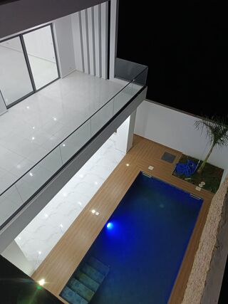  Villa � vendre 4 pi�ces 240 m� Ngeringue