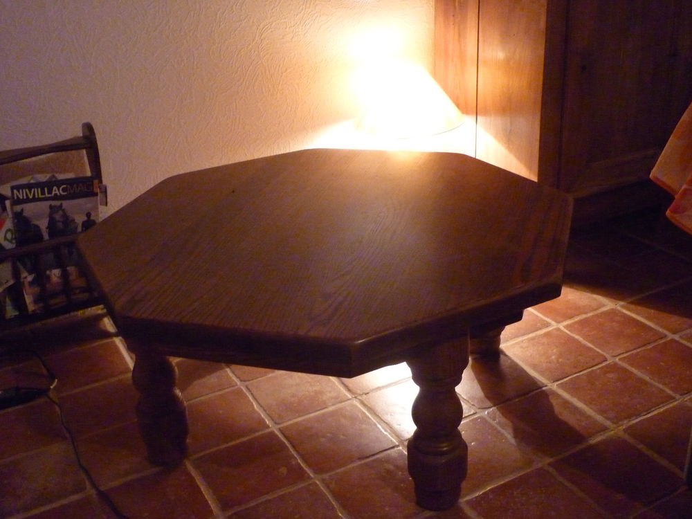 Table de salon octogonale Meubles