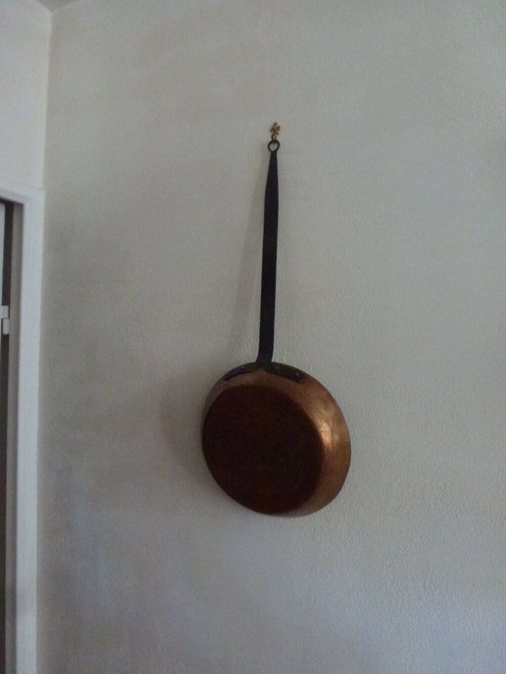 POELE CUIVRE
Po&euml;lle cuivre Décoration