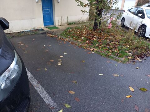  Parking / Garage  louer 11 m