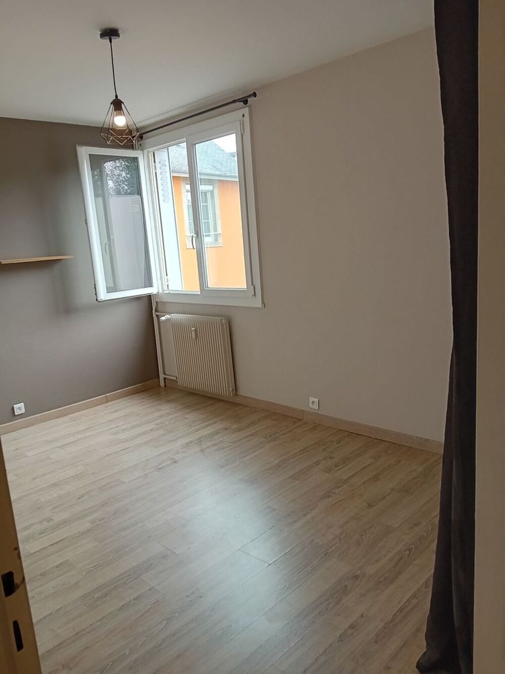 Location Appartement Appartement 65 m² + cave + place parking Bourges
