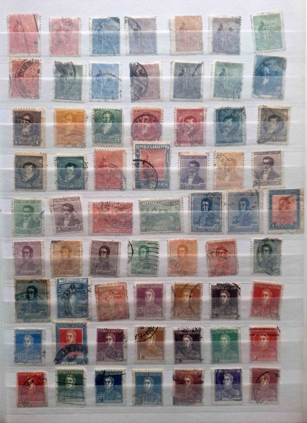 S&eacute;rie de timbres de collection d'Argentine 