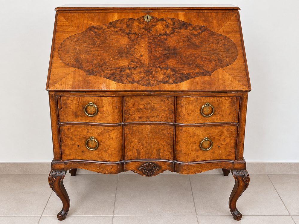 Ancien secr&eacute;taire en loupe de noyer ? Style Louis XV Meubles