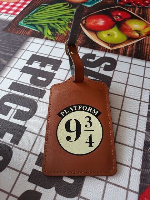 Etiquette valise Harry potter film manga anime TV serie Magi 7 F�ves (57)