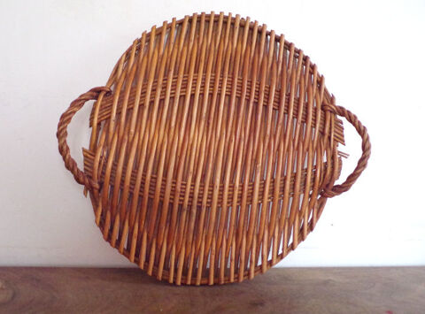 Grand plateau vintage rond en osier tress  14 Laval (53)