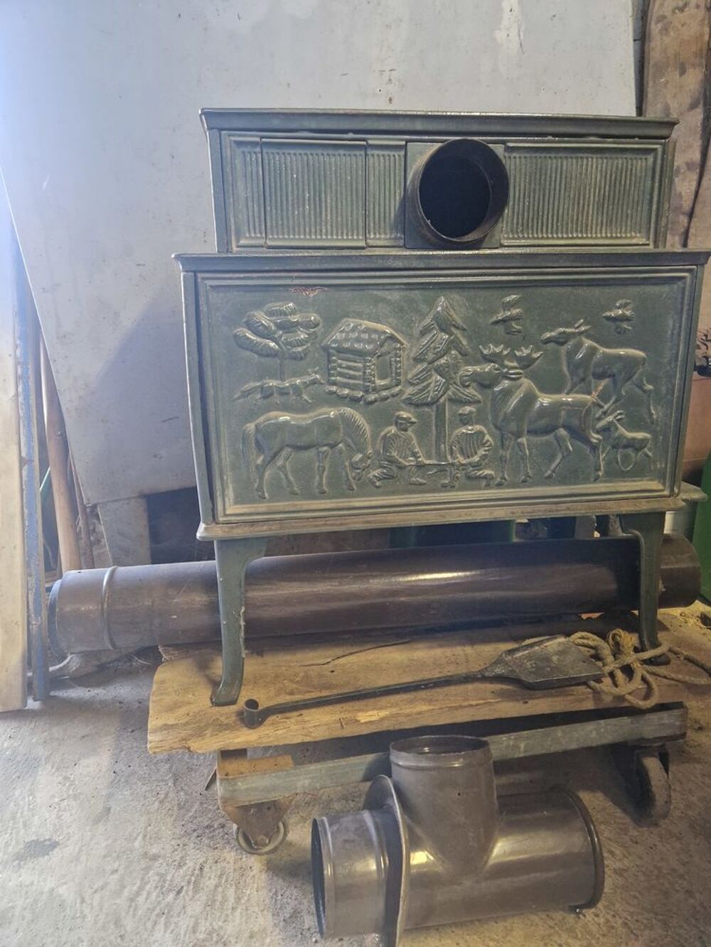 Po&ecirc;le en fonte suedoise d occasion. Bricolage