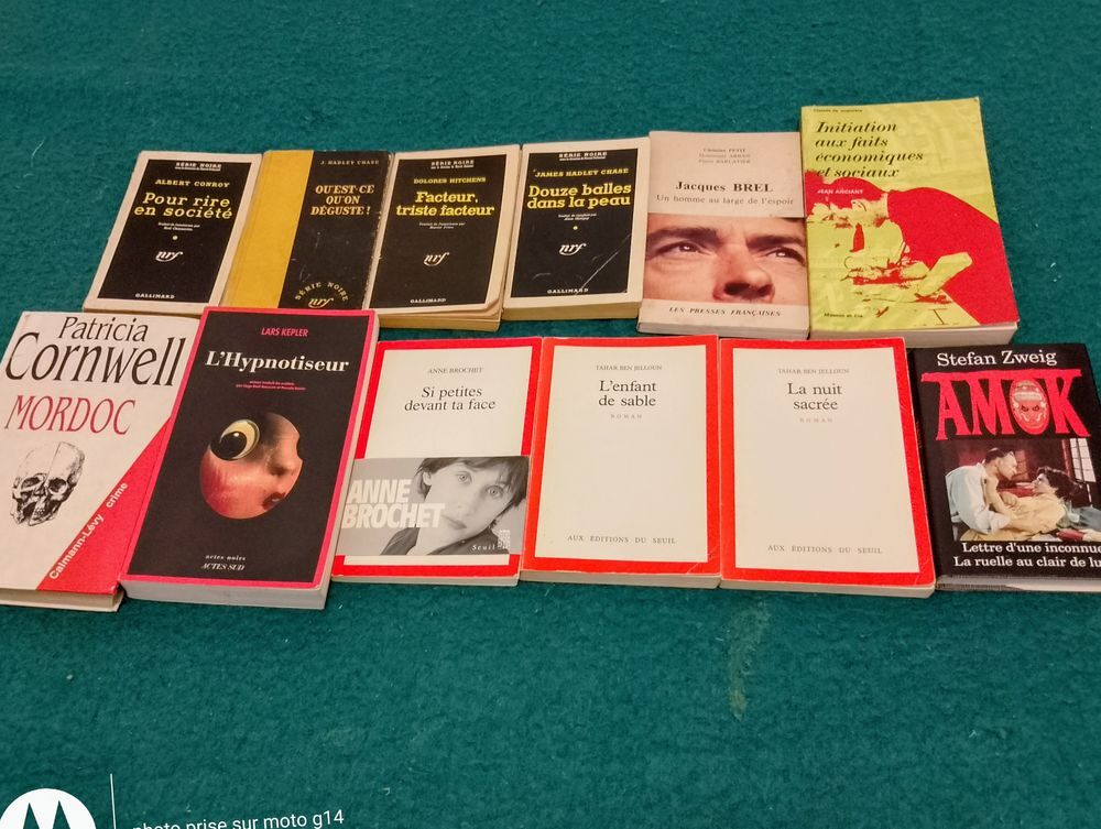 Livres, romans, divers, vendus en lots de 5, au choix Livres et BD