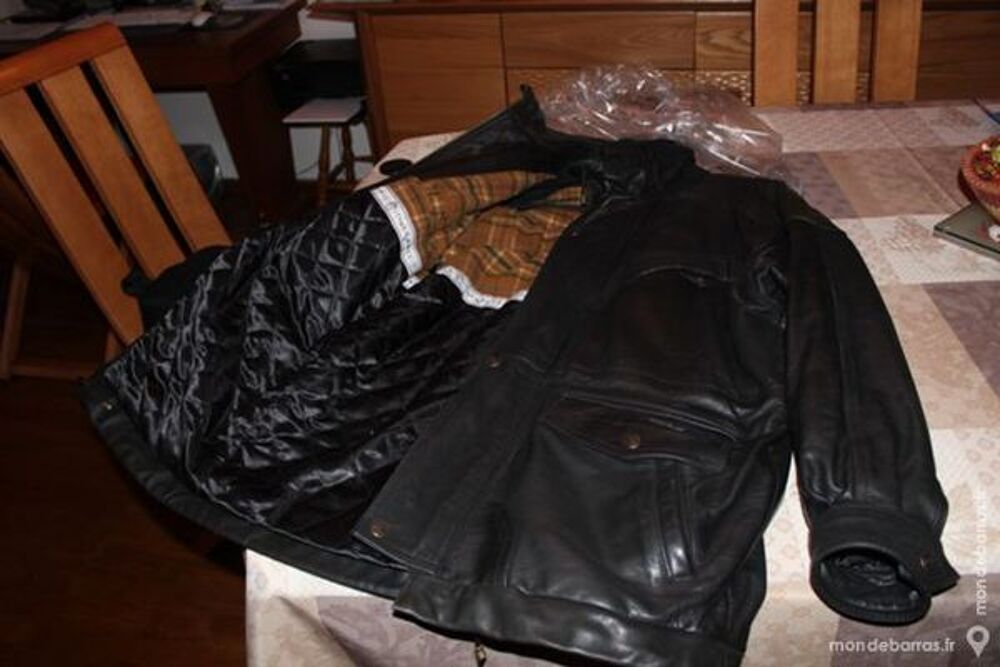 VESTE CUIR NEUVE TAILLE L Vêtements