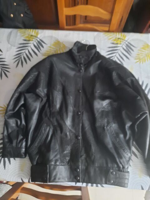 blouson cuir femme 10 Les Mureaux (78)