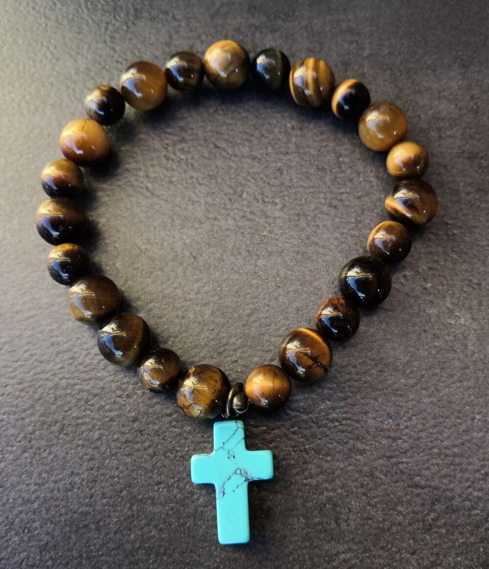 Bracelet de perles Oeil de Tigre avec une croix en Turquoise Bijoux et montres