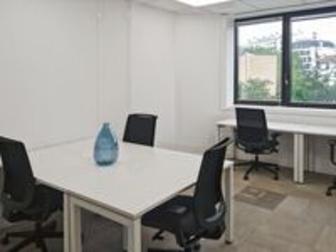  Espace de bureau ouvert pour 10 personnes à Cachan, Avenue Aristide Briand  