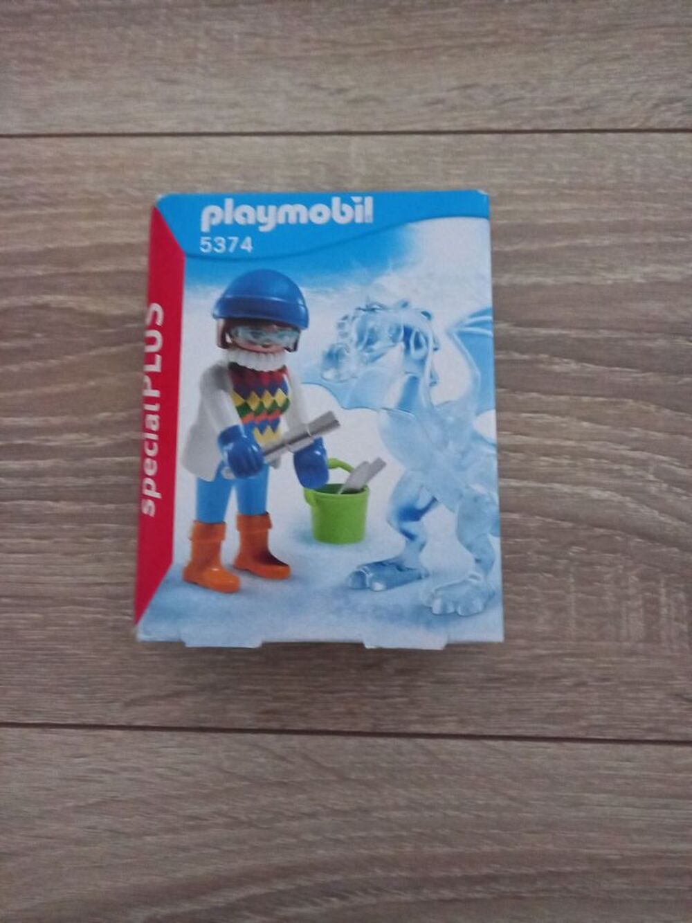 Boite Playmobil num&eacute;ro 5374 Jeux / jouets
