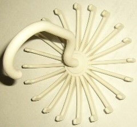 Porte cravates,ceintures rotatif sur cintre 1 Versailles (78)