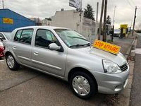 Clio II Clio 1.2 16v 75 eco2 Campus.Com 2011 occasion 42700 Firminy