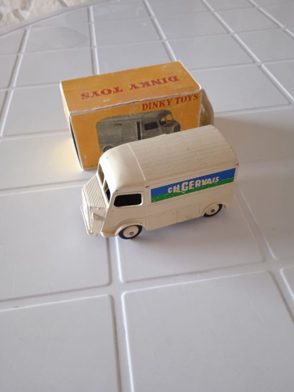 autos miniatures 