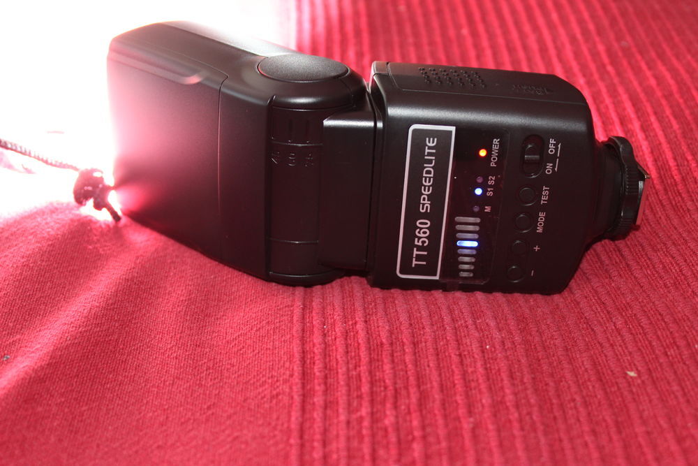 Flash NEEWER "TT560" pour Canon 1200D Photos/Video/TV
