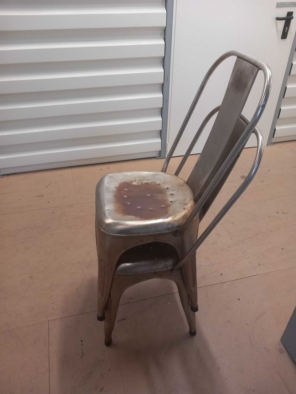 lot de 2 chaises m&eacute;tal desing Meubles