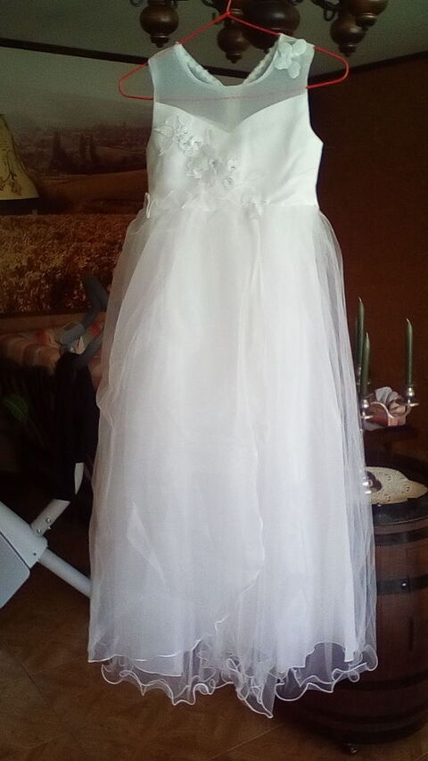 ROBE CEREMONIE NEUVE 10 ANS 20 pernay (51)