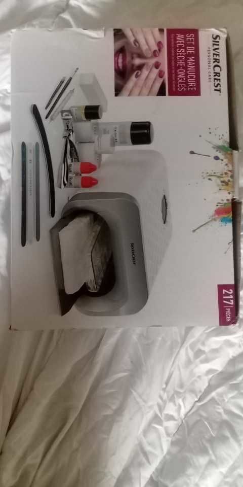 manicure pour ongles 0 71200 Le creusot