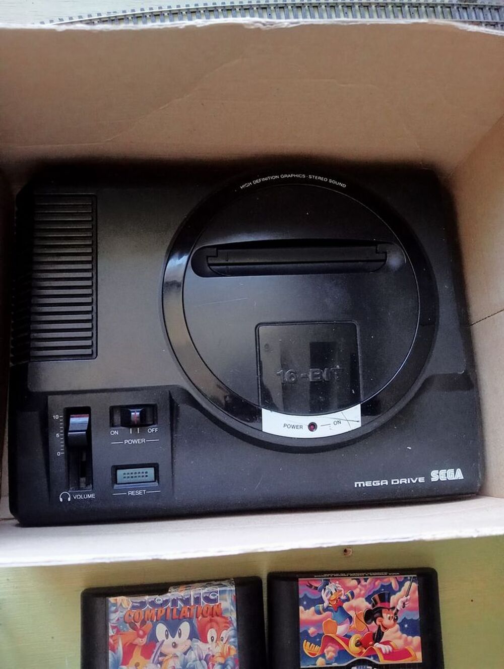 Megadrive Consoles et jeux vidéos