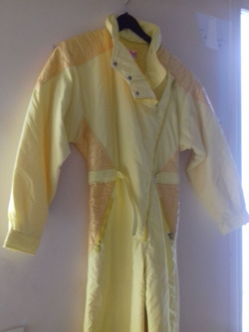 Combinaison de ski VdeV Paris Vêtements