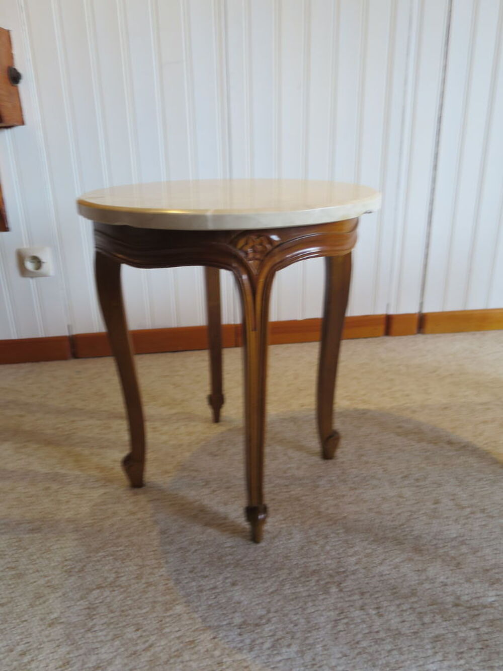 Table basse ronde-bois sculpt&eacute;-marbre blanc-Style r&eacute;gence Meubles