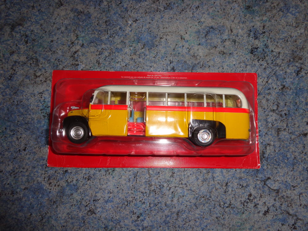 Lot trois miniatures autobus 1/43 - NEUF - 