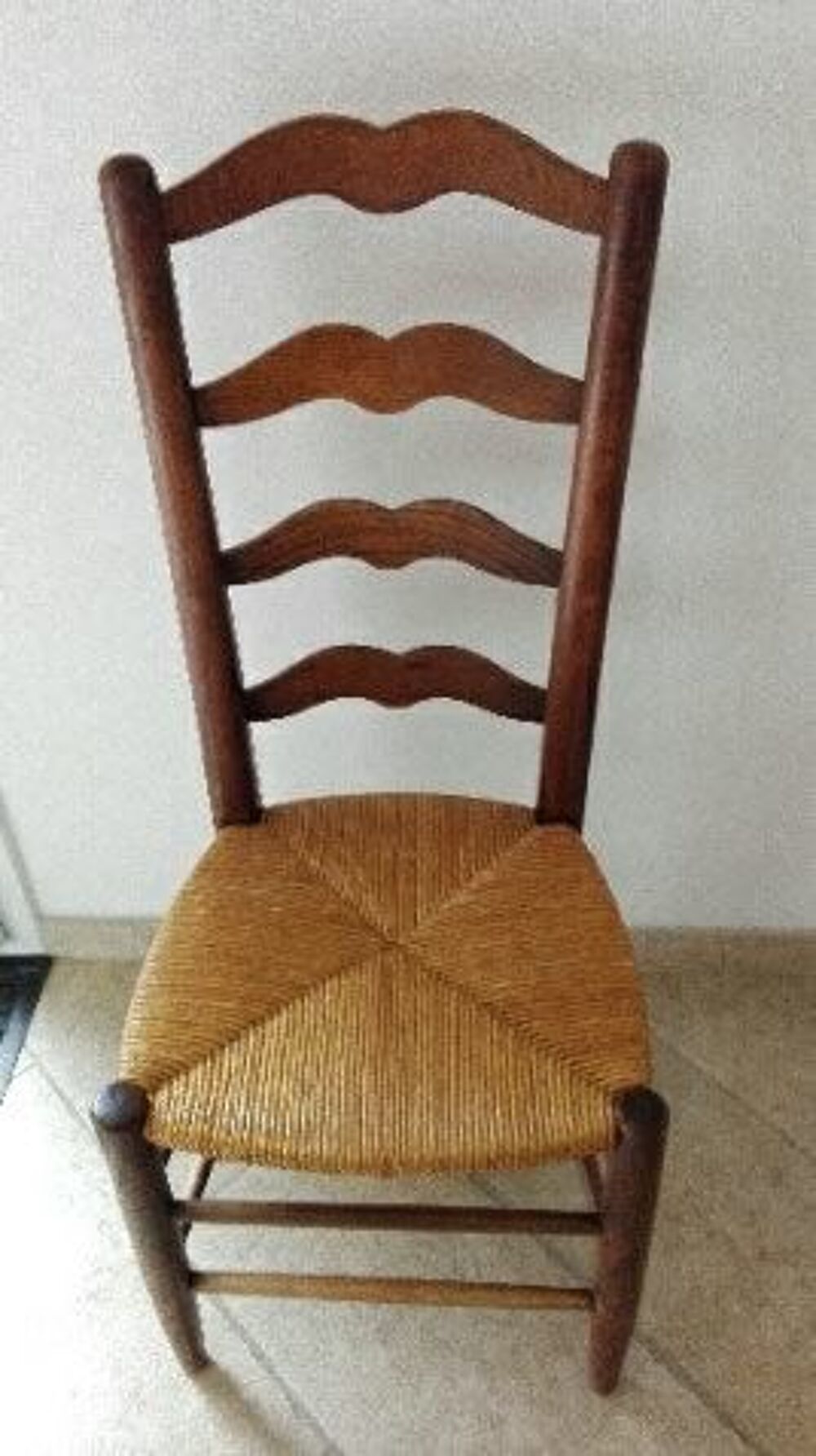 Table de ferme et 8 chaises Meubles