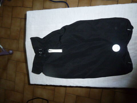 3 imperméables pour  petits chien de la marque WOUAPY 10 77460 Souppes-sur-loing