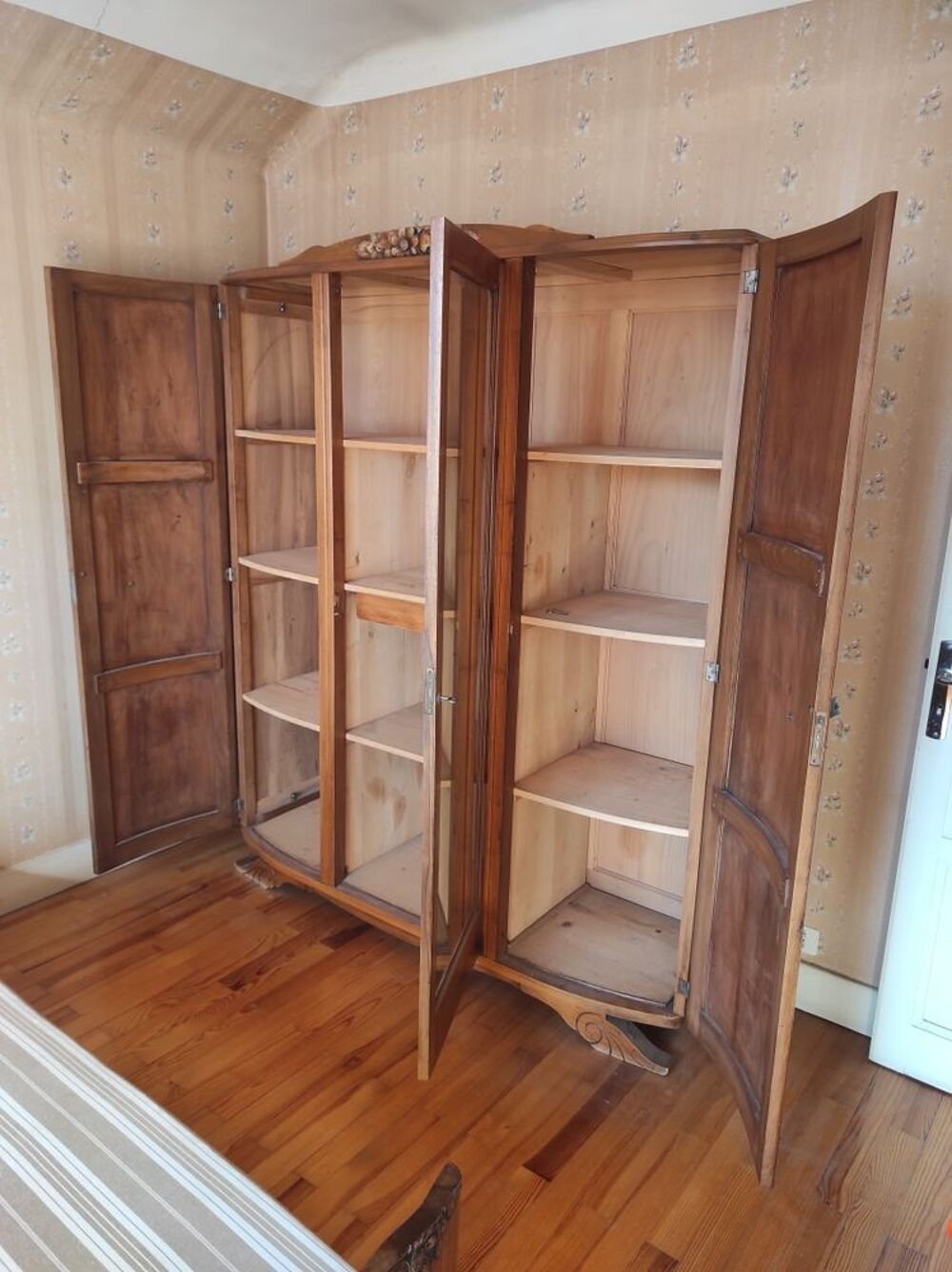 Armoire ancienne ann&eacute;e 50 Meubles