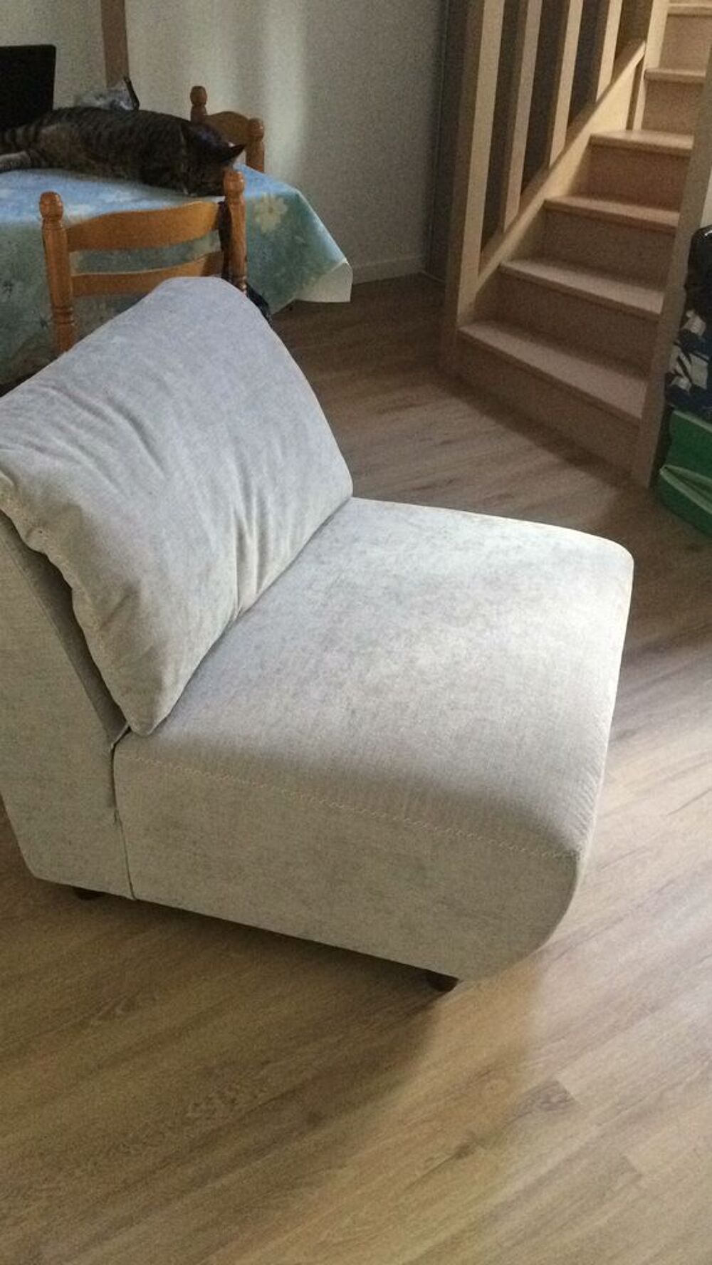Fauteuil en tissu gris clair Meubles