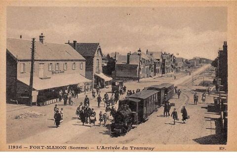 Cpa du 80 FORT MAHON - l  Arriv�e du Tramway. 12 Lucheux (80)