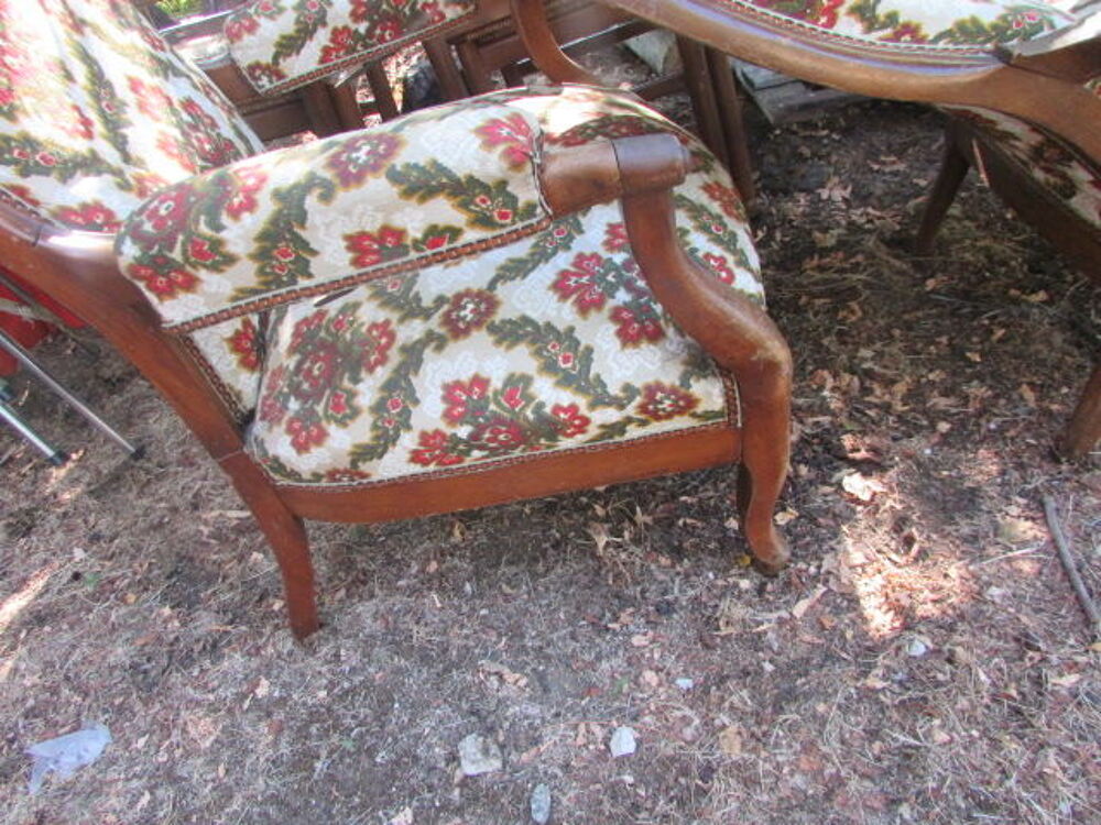 deux fauteuil anciens reglable tissus chang&eacute; Meubles