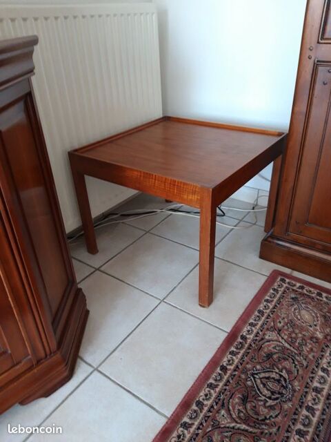 Table basse ou bout de canap carr bois massif 20 Sn (56)