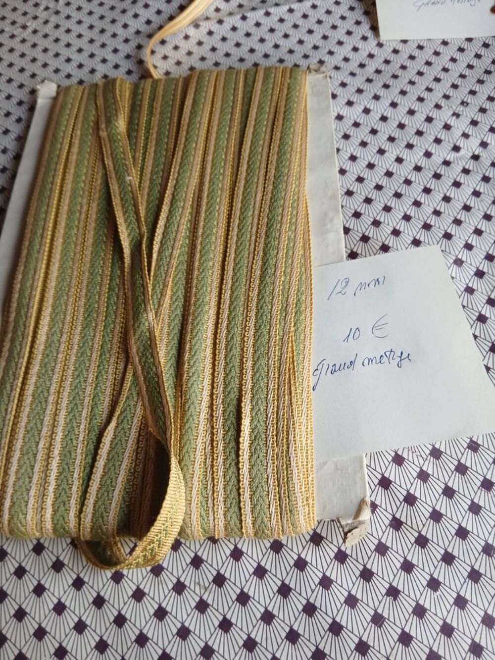 Passamanterie couture et ameublement assortis Décoration