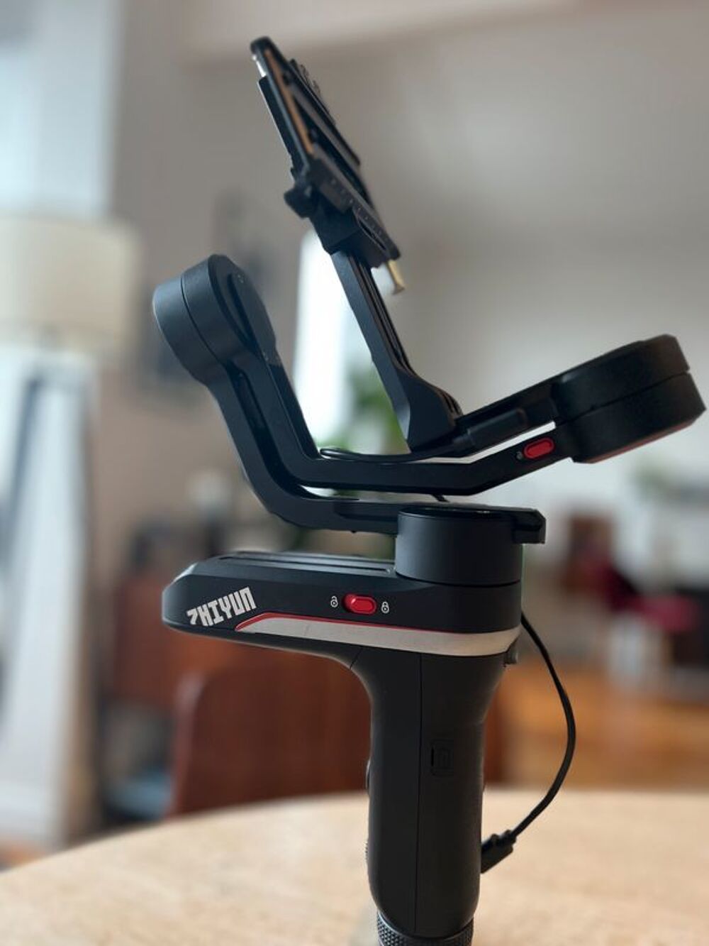 Stabilisateur Zhiyun Weebill-S
Photos/Video/TV