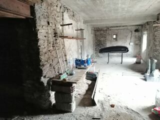  Atelier  louer 3/4 pices 80 m Saint-frzal-de-ventalon