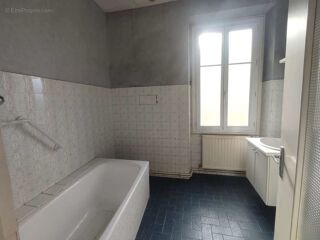  Maison à vendre 10 pièces 490 m²