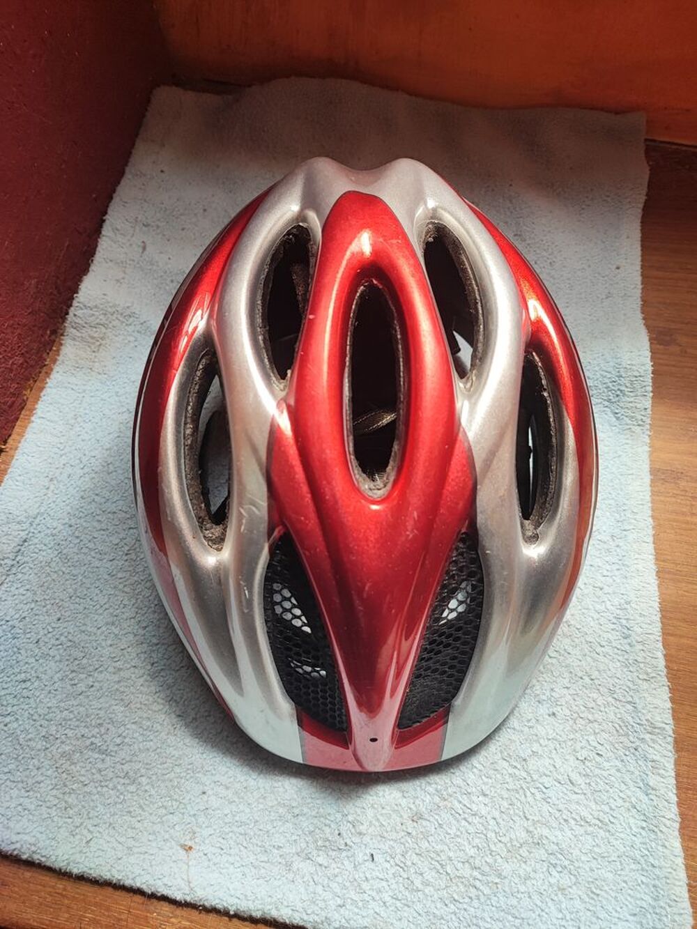 Casque &agrave; v&eacute;lo Vélos