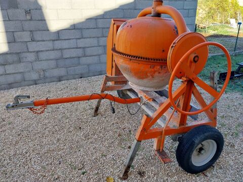 B�tonni�re thermique 800 Saillans (26)