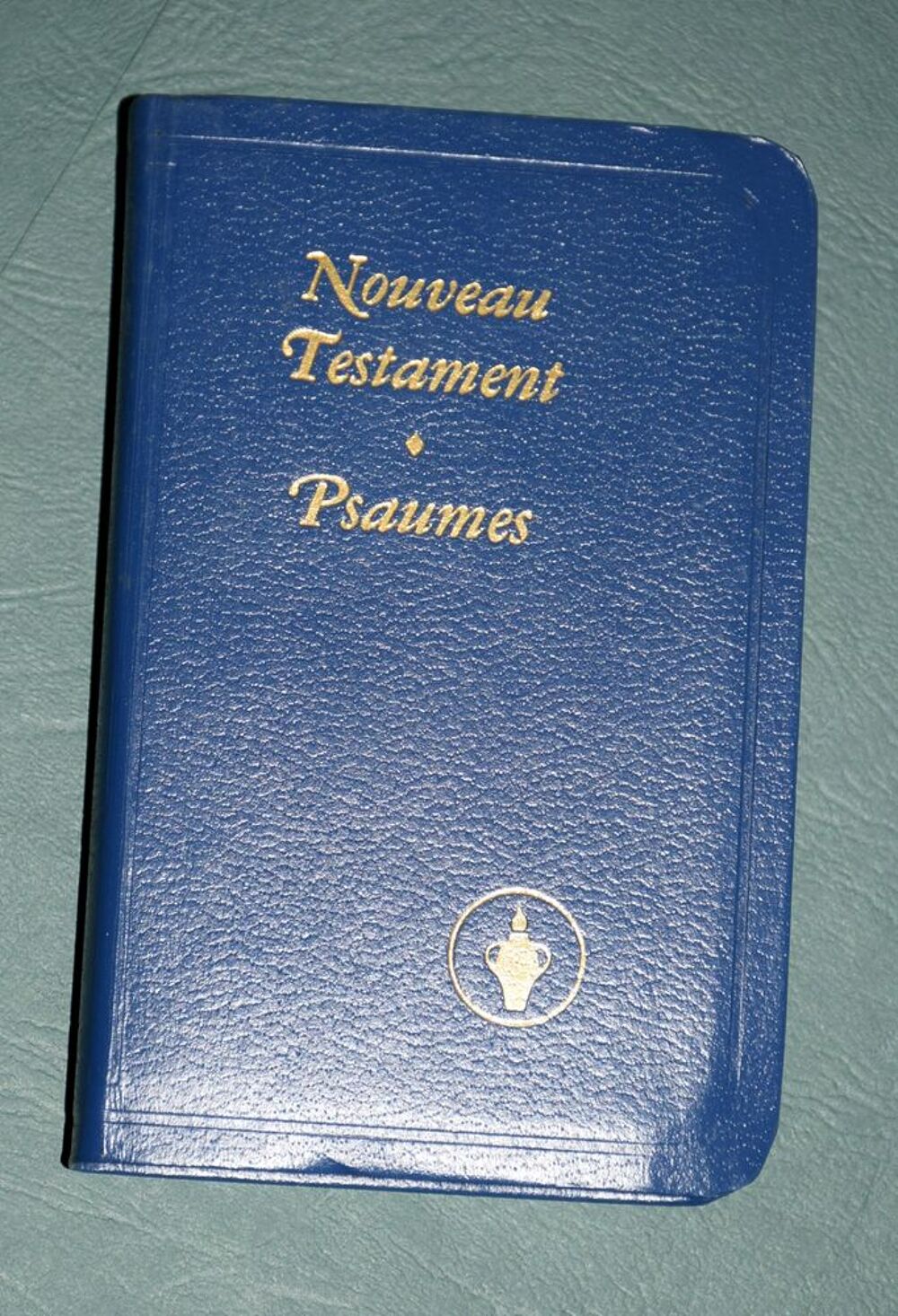 Nouveau Testament 1984 - Seigneur et Sauveur Jesus Christ. Livres et BD